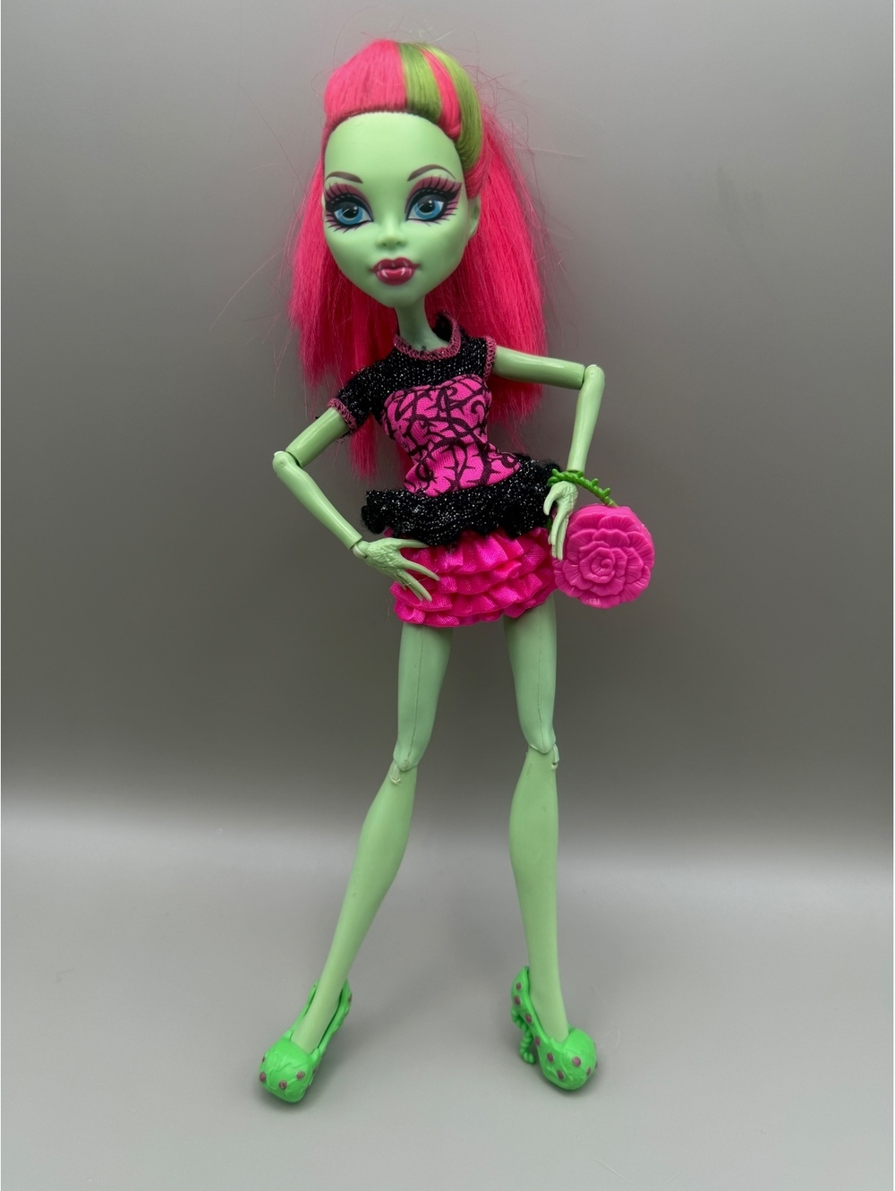 Monster High Venus McFlytrap Ghouls Night Out Fashion Doll